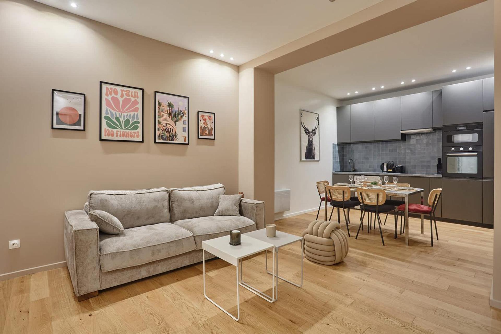 New 2 Bedrooms Center Of By Prestige Appartamento